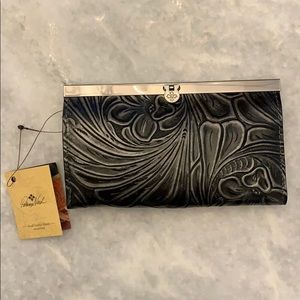 Patricia Nash Pewter Cauchy Wallet